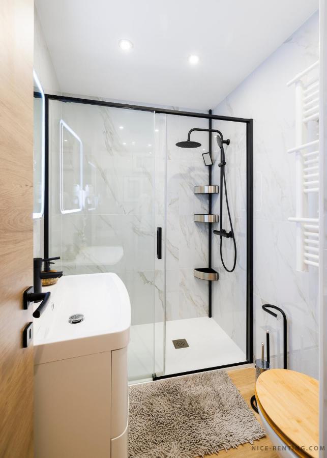 Nice Renting - Offenbach - Luxury Apartment Fully Equipped Center Luaran gambar