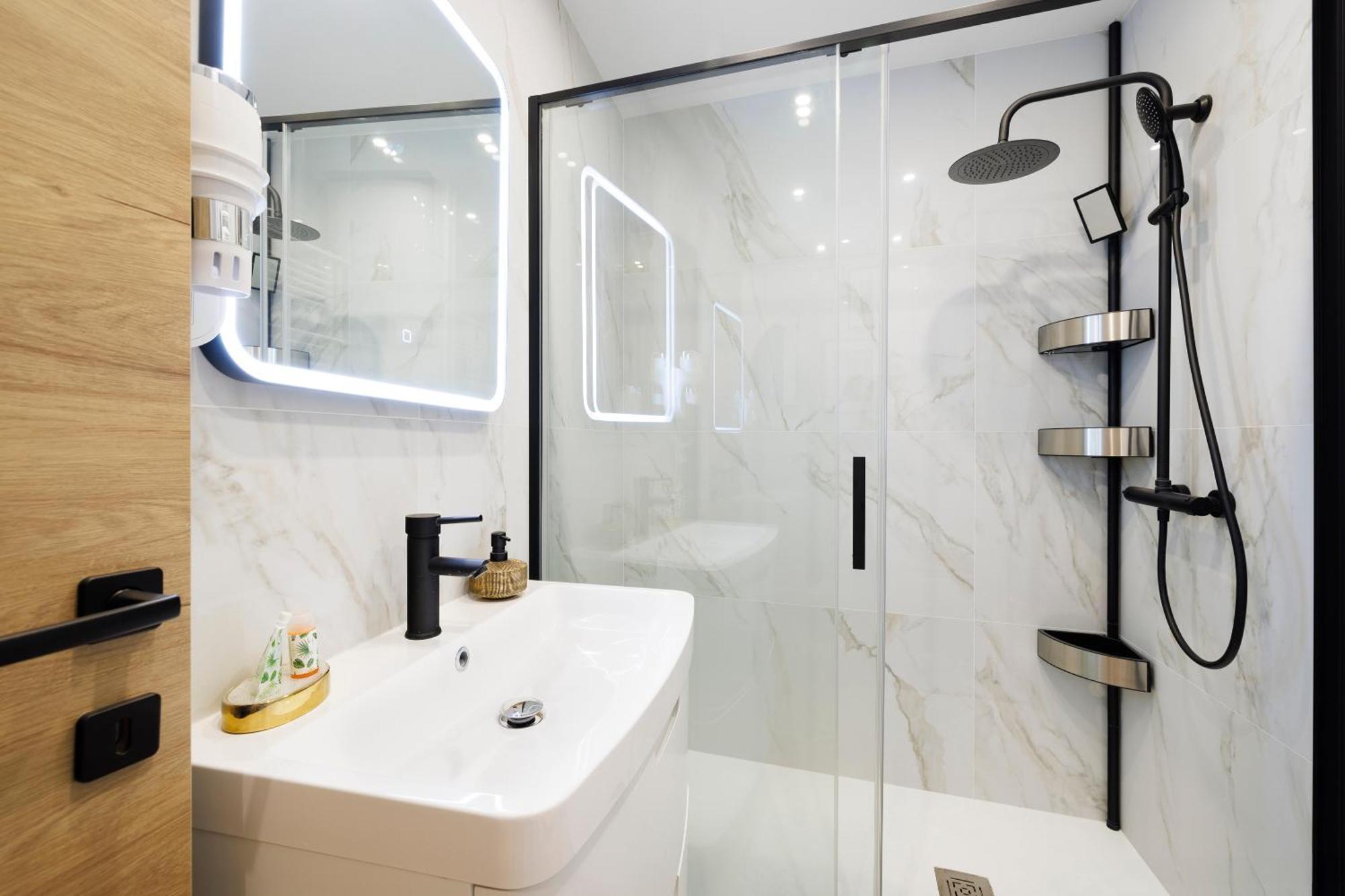 Nice Renting - Offenbach - Luxury Apartment Fully Equipped Center Luaran gambar