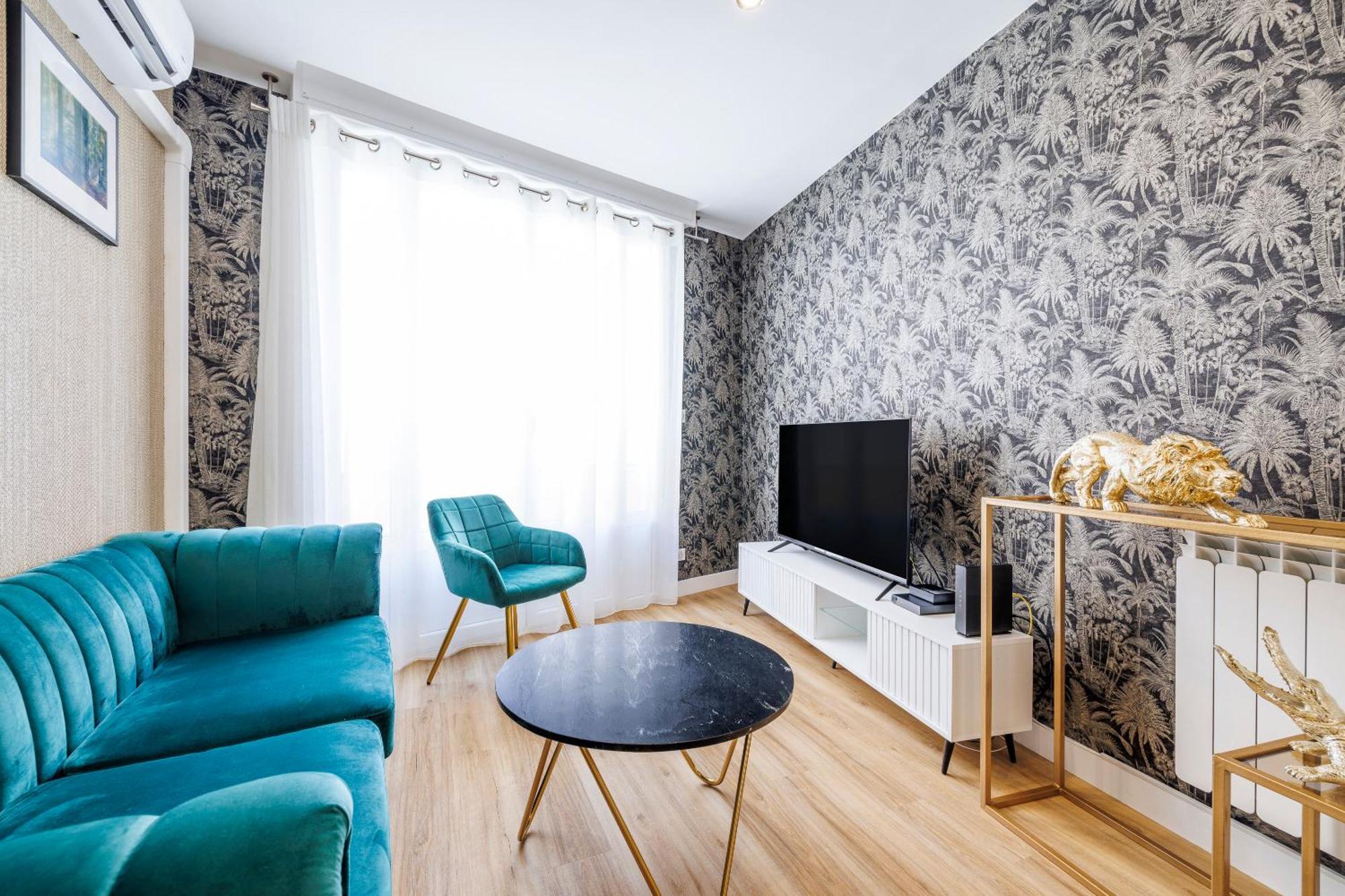 Nice Renting - Offenbach - Luxury Apartment Fully Equipped Center Luaran gambar